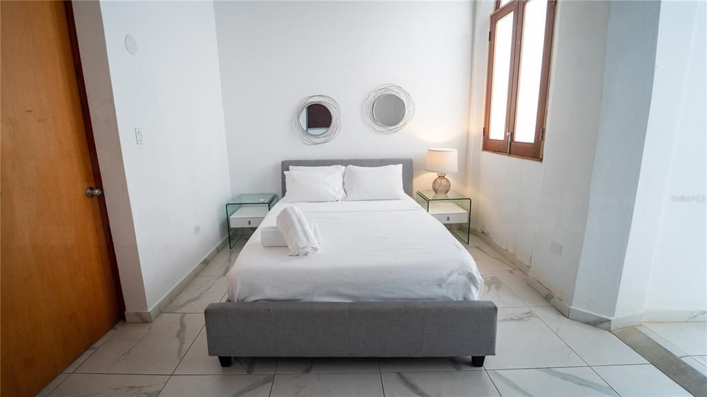 En Venta: $575,000 (1 camas, 1 baños, 823 Pies cuadrados)