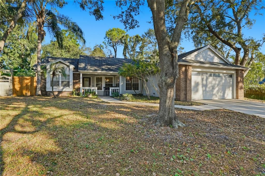 合同活跃: $450,000 (3 贝兹, 2 浴室, 1680 平方英尺)