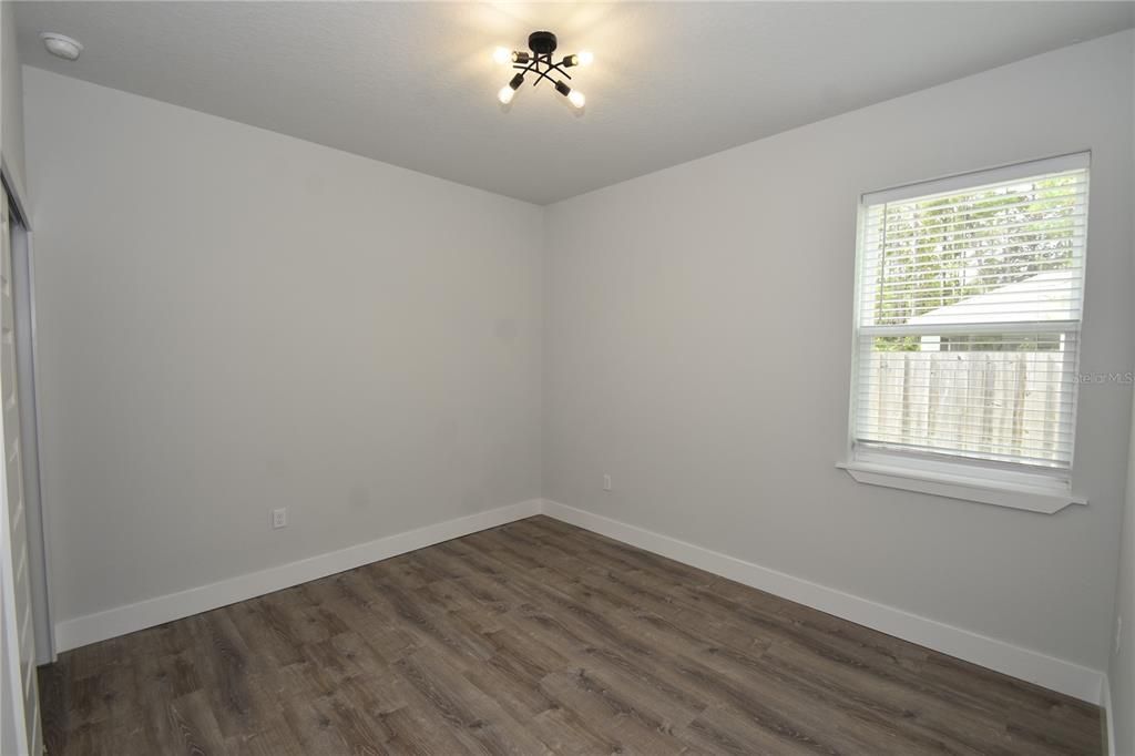 Active With Contract: $559,000 (6 beds, 0 baths, 2735 Square Feet)