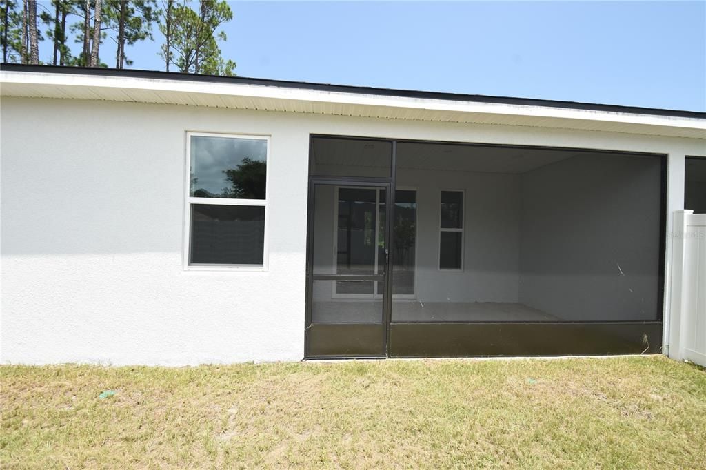 Active With Contract: $559,000 (6 beds, 0 baths, 2735 Square Feet)