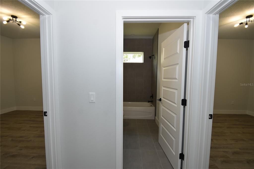 Active With Contract: $559,000 (6 beds, 0 baths, 2735 Square Feet)