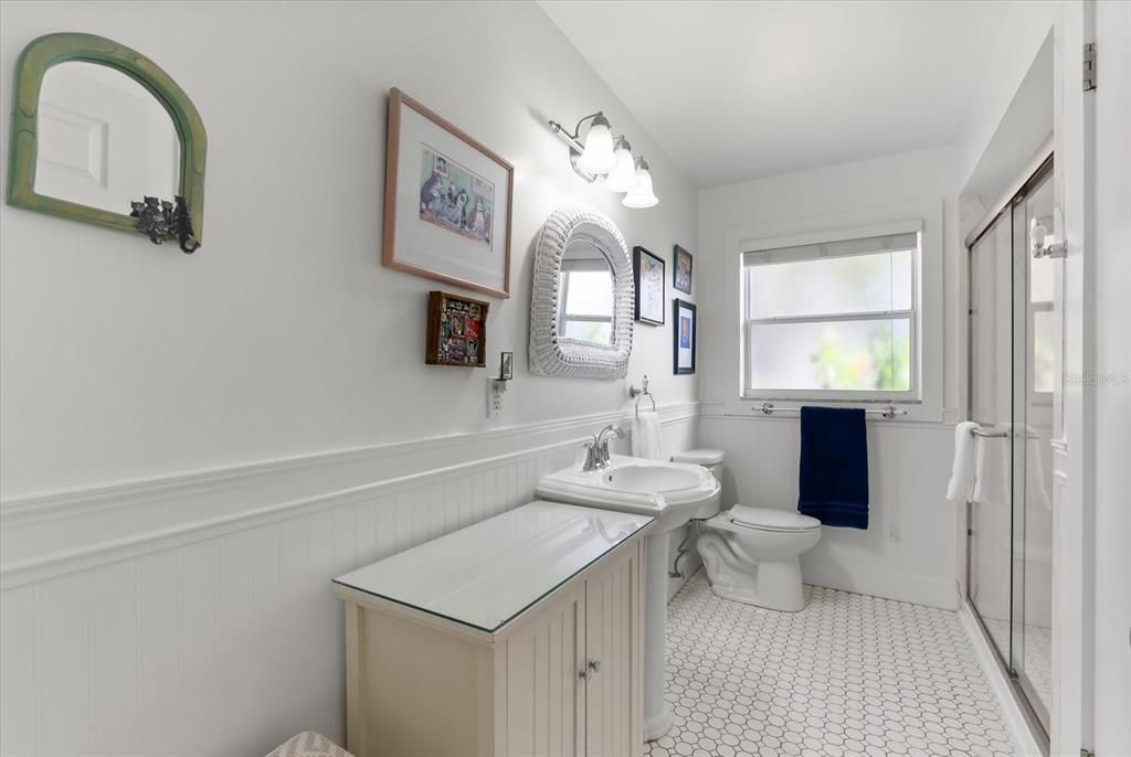 Active With Contract: $549,000 (2 beds, 2 baths, 1530 Square Feet)