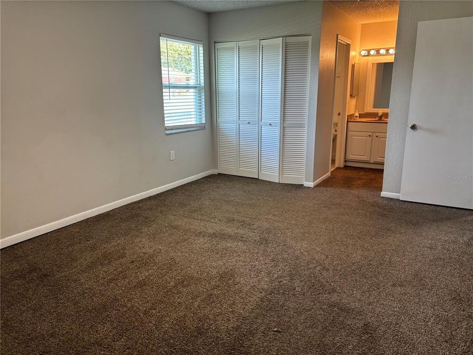 For Rent: $1,850 (2 beds, 2 baths, 1377 Square Feet)