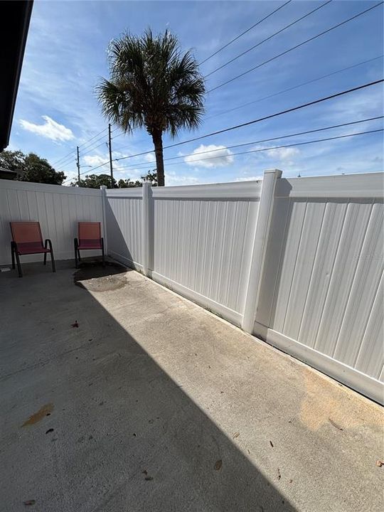 For Rent: $1,850 (2 beds, 2 baths, 1377 Square Feet)