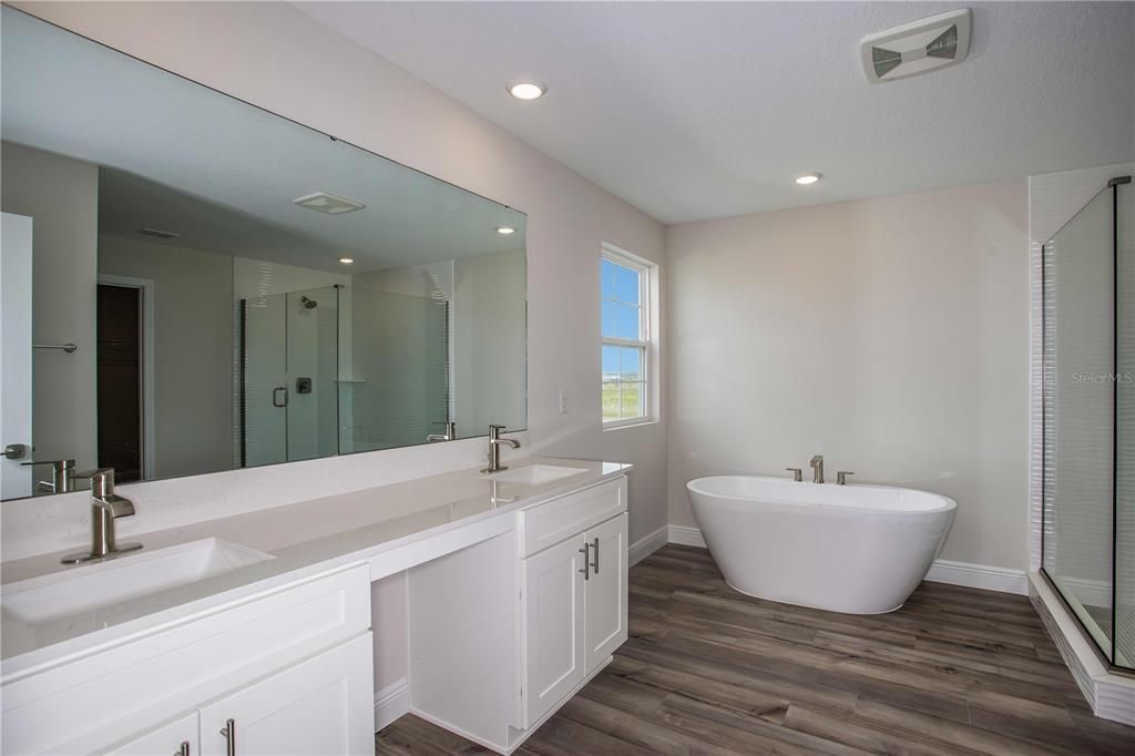 For Sale: $552,490 (5 beds, 3 baths, 3183 Square Feet)