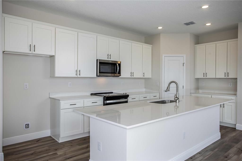 For Sale: $552,490 (5 beds, 3 baths, 3183 Square Feet)