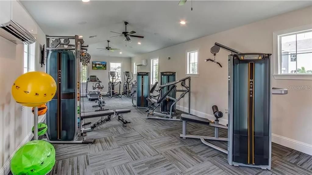 出租: $2,900 (4 贝兹, 2 浴室, 2051 平方英尺)