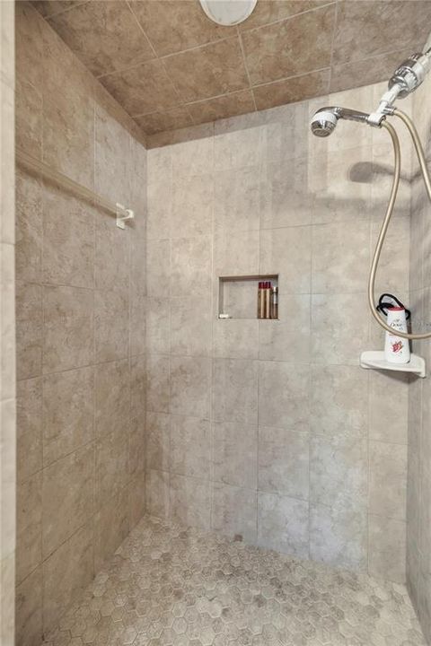 For Sale: $430,000 (3 beds, 2 baths, 1862 Square Feet)