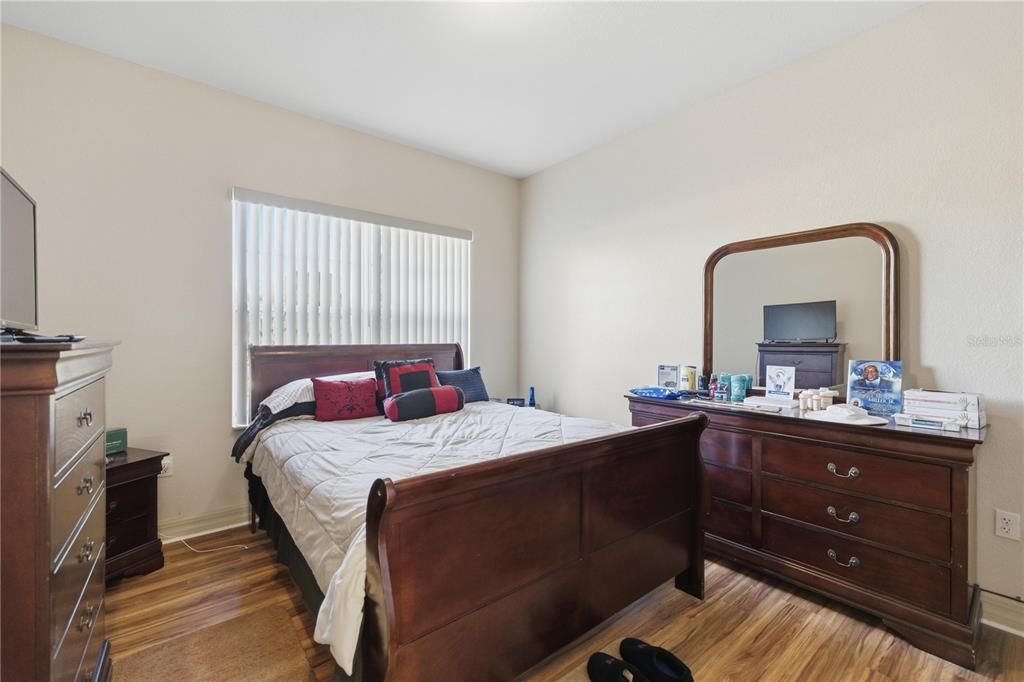 For Sale: $430,000 (3 beds, 2 baths, 1862 Square Feet)