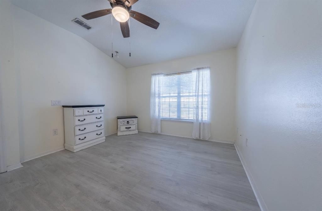For Sale: $235,000 (2 beds, 2 baths, 1200 Square Feet)