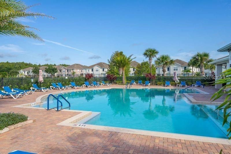 For Sale: $235,000 (2 beds, 2 baths, 1200 Square Feet)