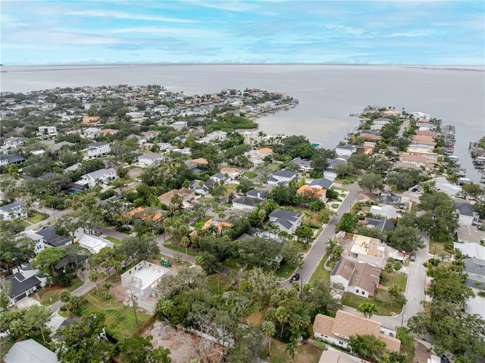 Activo con contrato: $550,000 (3 camas, 2 baños, 1756 Pies cuadrados)