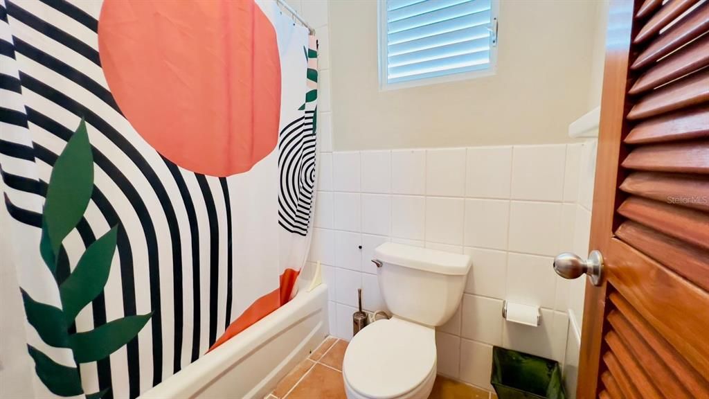 На продажу: $550,000 (4 спален, 3 ванн, 2352 Квадратных фут)