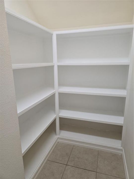 For Rent: $4,800 (4 beds, 4 baths, 3633 Square Feet)