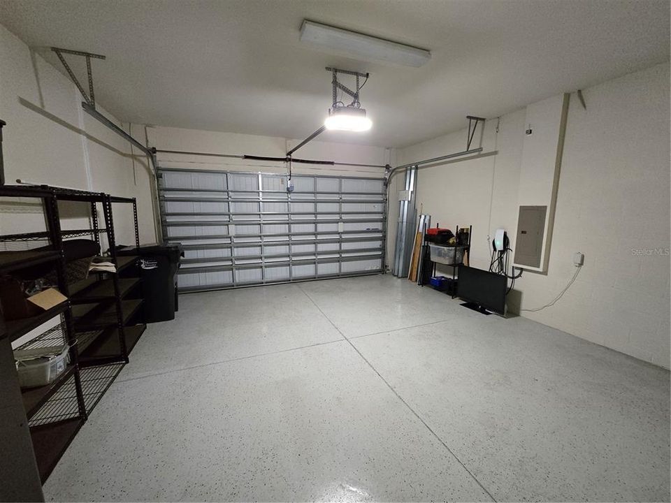 For Rent: $4,800 (4 beds, 4 baths, 3633 Square Feet)