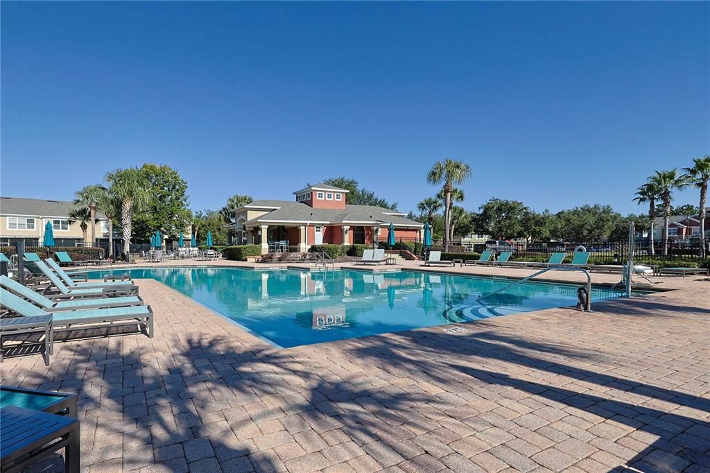 En Venta: $225,000 (3 camas, 2 baños, 1584 Pies cuadrados)