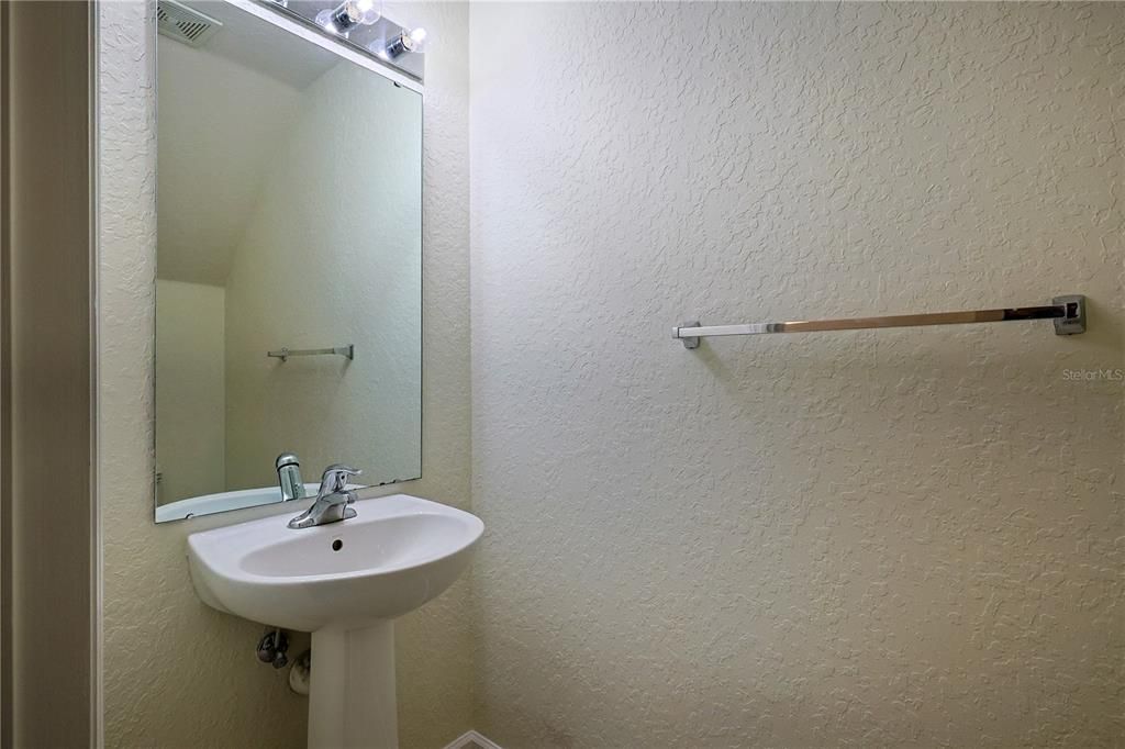 En Venta: $225,000 (3 camas, 2 baños, 1584 Pies cuadrados)