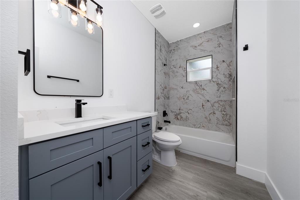 出租: $2,500 (4 贝兹, 2 浴室, 1856 平方英尺)