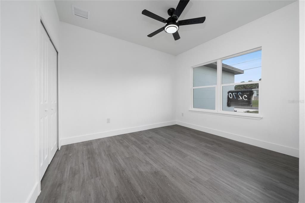 出租: $2,500 (4 贝兹, 2 浴室, 1856 平方英尺)