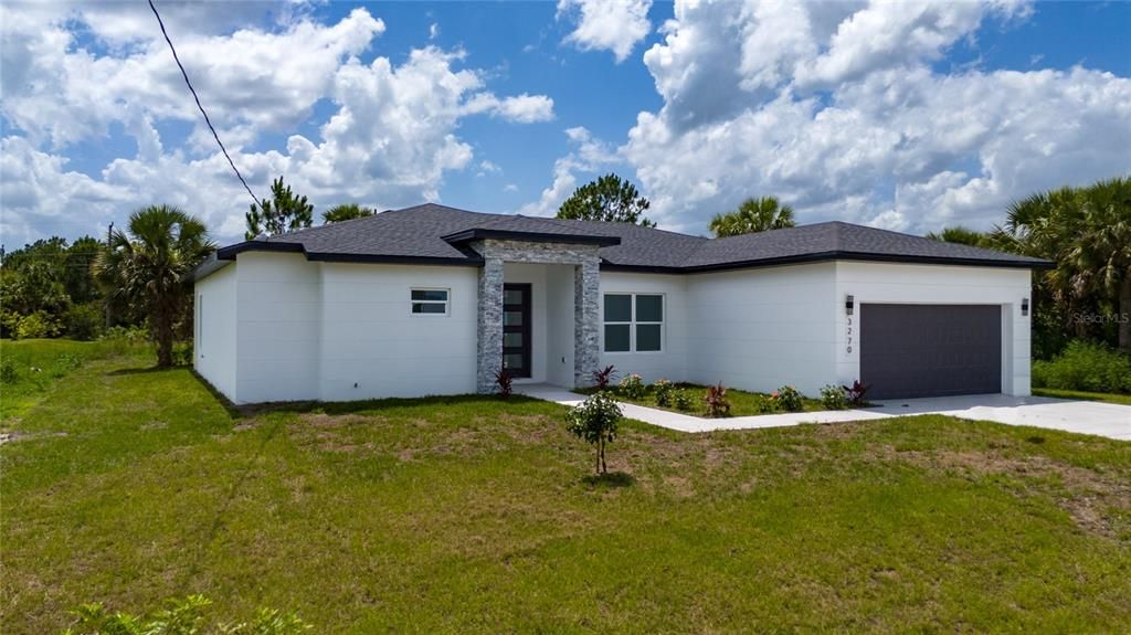 出租: $2,500 (4 贝兹, 2 浴室, 1856 平方英尺)