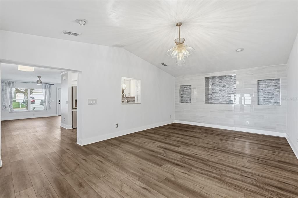 For Sale: $269,000 (3 beds, 2 baths, 1563 Square Feet)