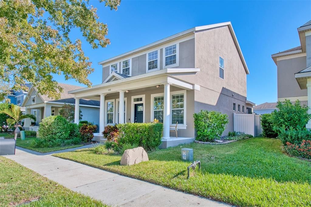 For Sale: $399,000 (3 beds, 2 baths, 2088 Square Feet)