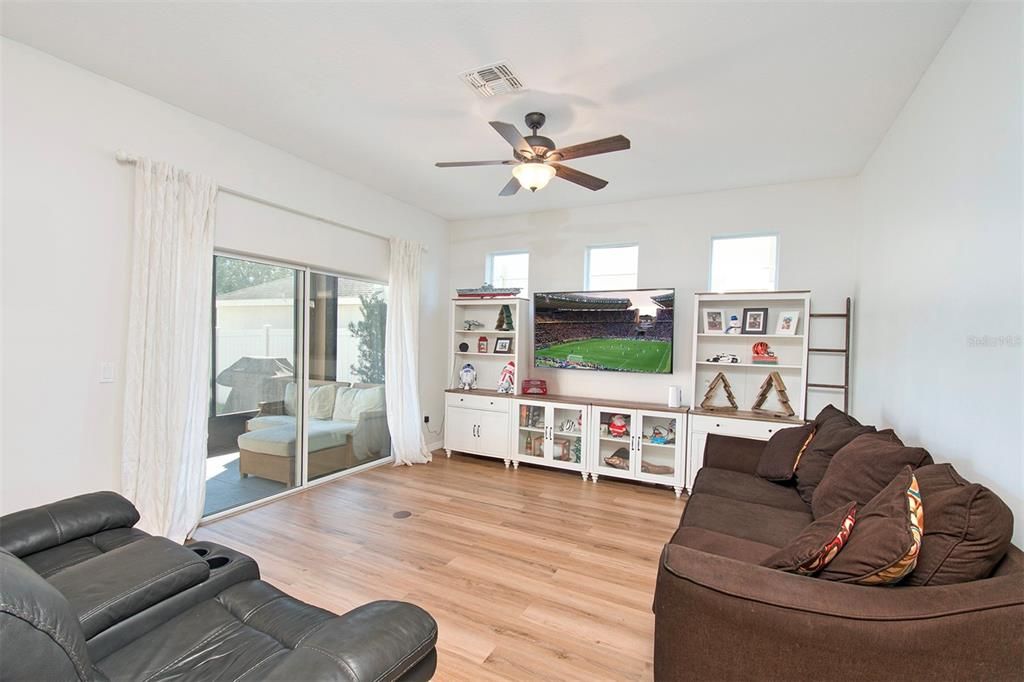 For Sale: $399,000 (3 beds, 2 baths, 2088 Square Feet)