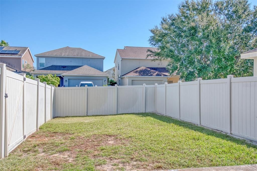 For Sale: $399,000 (3 beds, 2 baths, 2088 Square Feet)