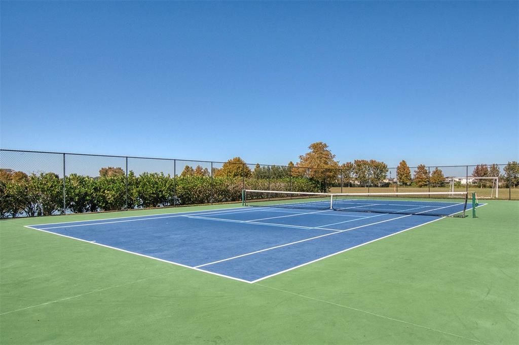 For Sale: $399,000 (3 beds, 2 baths, 2088 Square Feet)