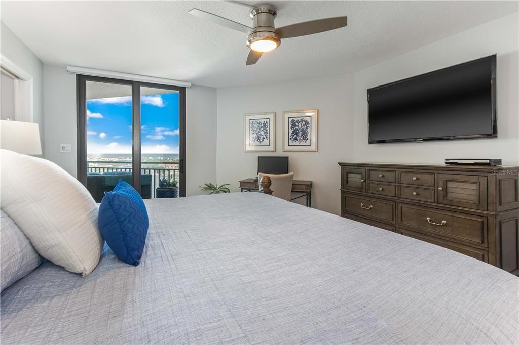 For Rent: $3,500 (2 beds, 2 baths, 1345 Square Feet)