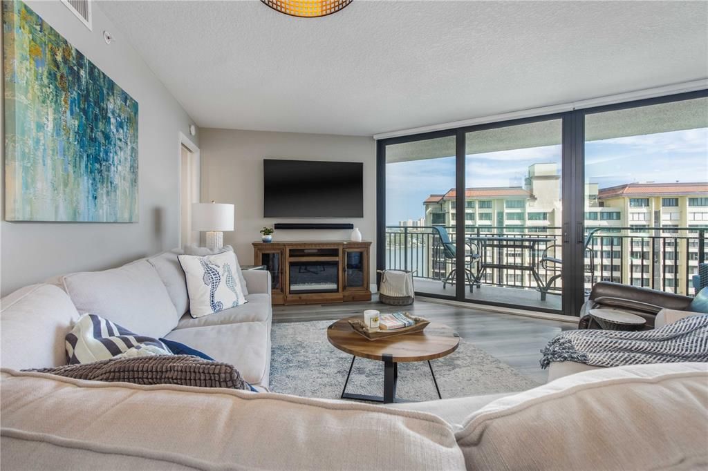 For Rent: $3,500 (2 beds, 2 baths, 1345 Square Feet)