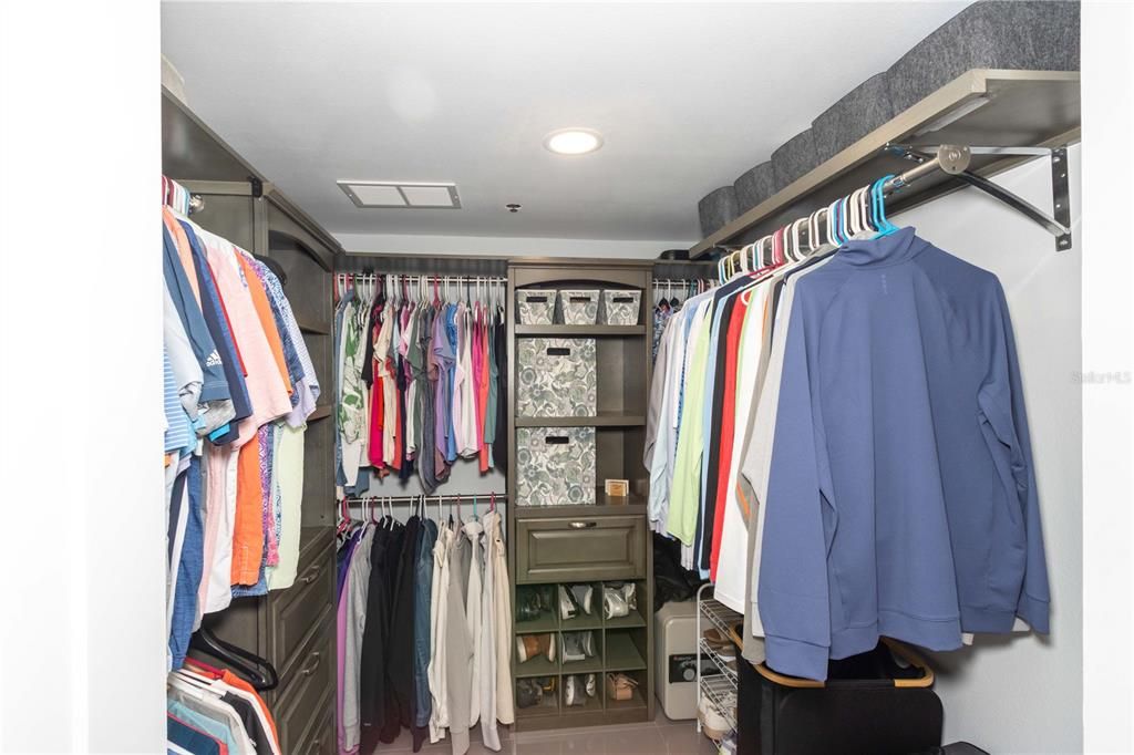 For Rent: $3,500 (2 beds, 2 baths, 1345 Square Feet)