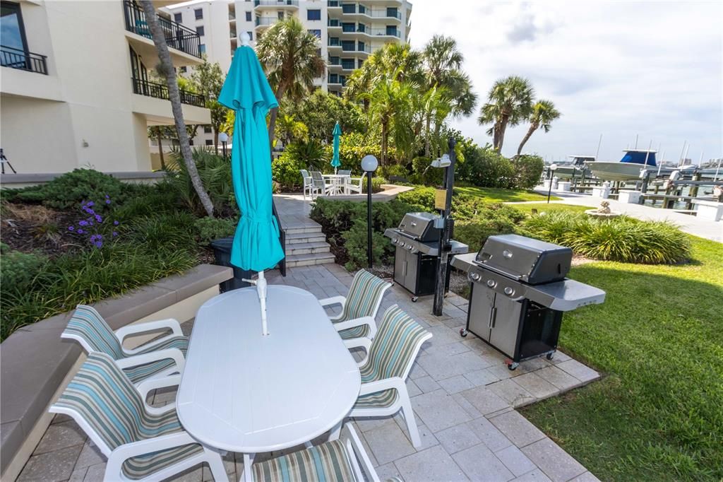 For Rent: $3,500 (2 beds, 2 baths, 1345 Square Feet)