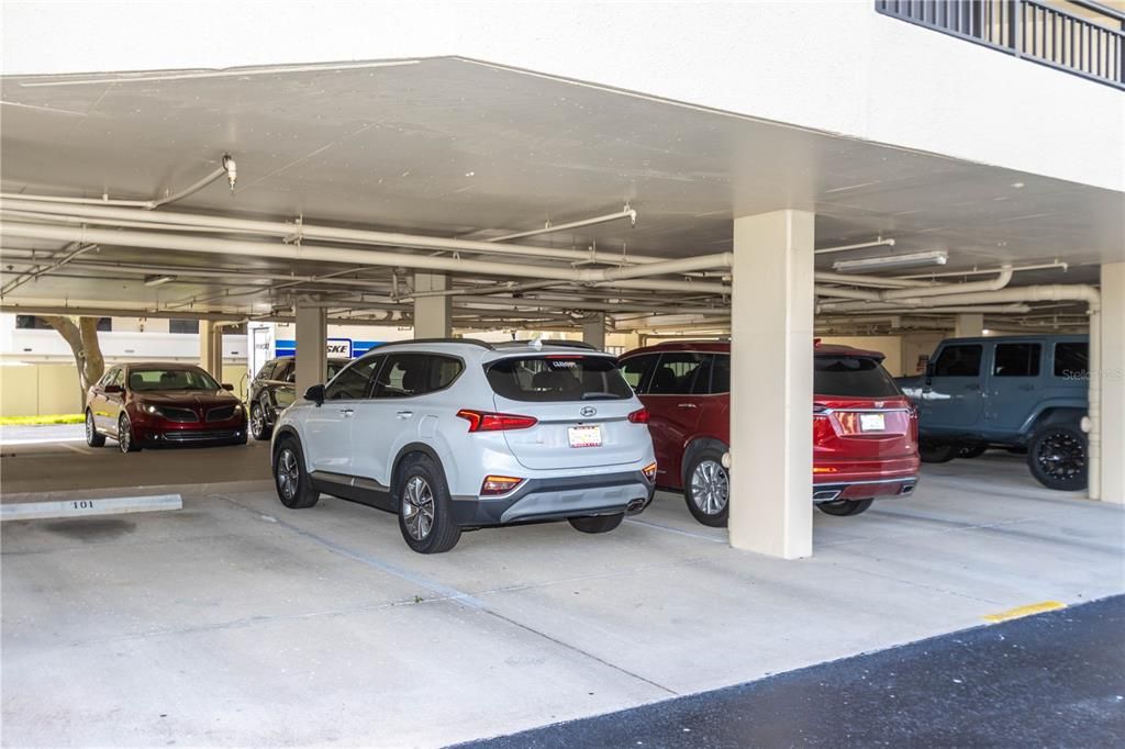 For Rent: $3,500 (2 beds, 2 baths, 1345 Square Feet)