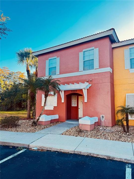 For Sale: $275,000 (3 beds, 2 baths, 1291 Square Feet)