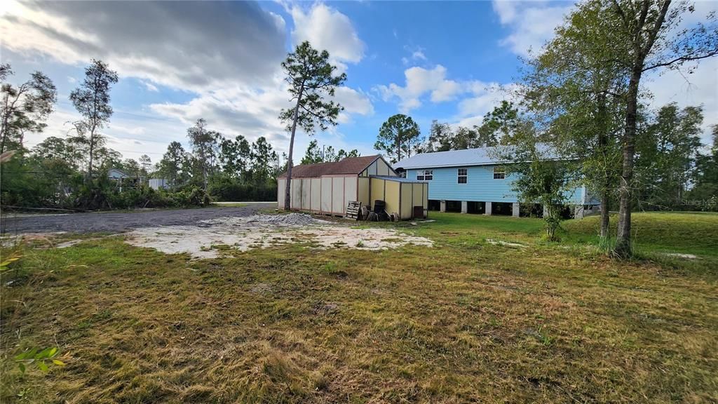 For Sale: $289,900 (2 beds, 2 baths, 1068 Square Feet)