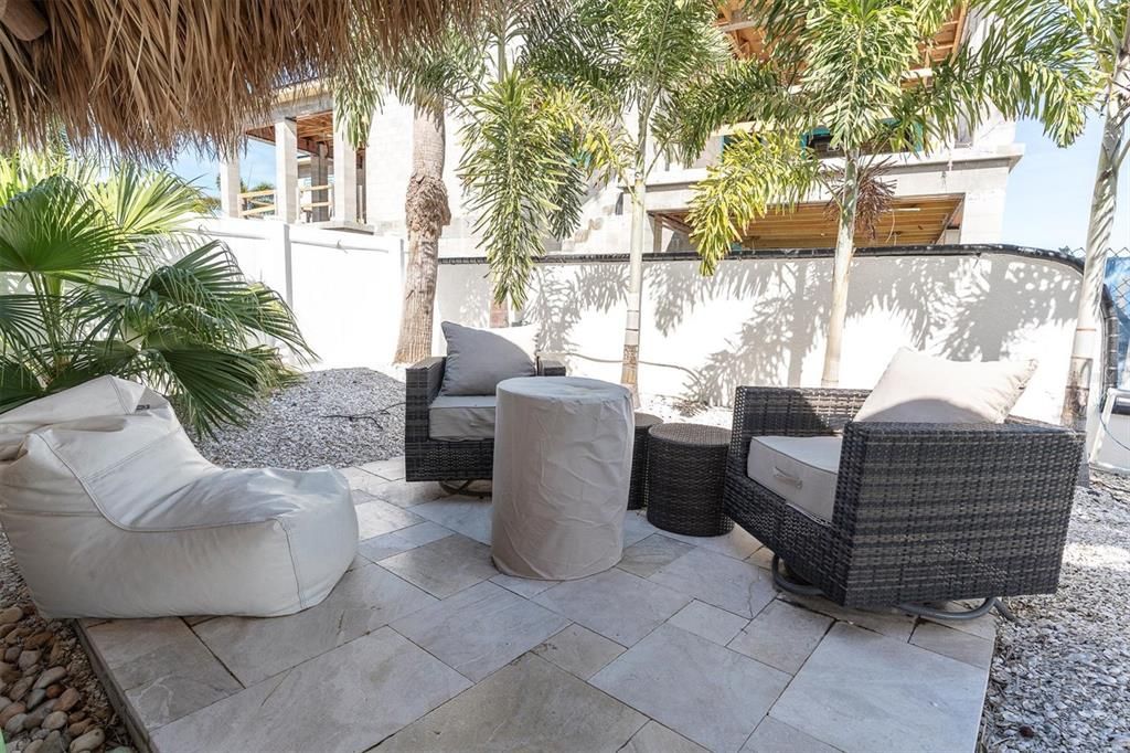 合同活跃: $2,995,000 (4 贝兹, 4 浴室, 3489 平方英尺)