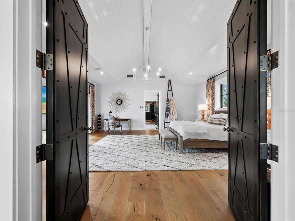 For Sale: $13,995,000 (8 beds, 9 baths, 8402 Square Feet)