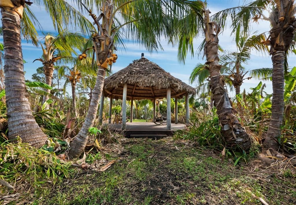 For Sale: $13,995,000 (8 beds, 9 baths, 8402 Square Feet)