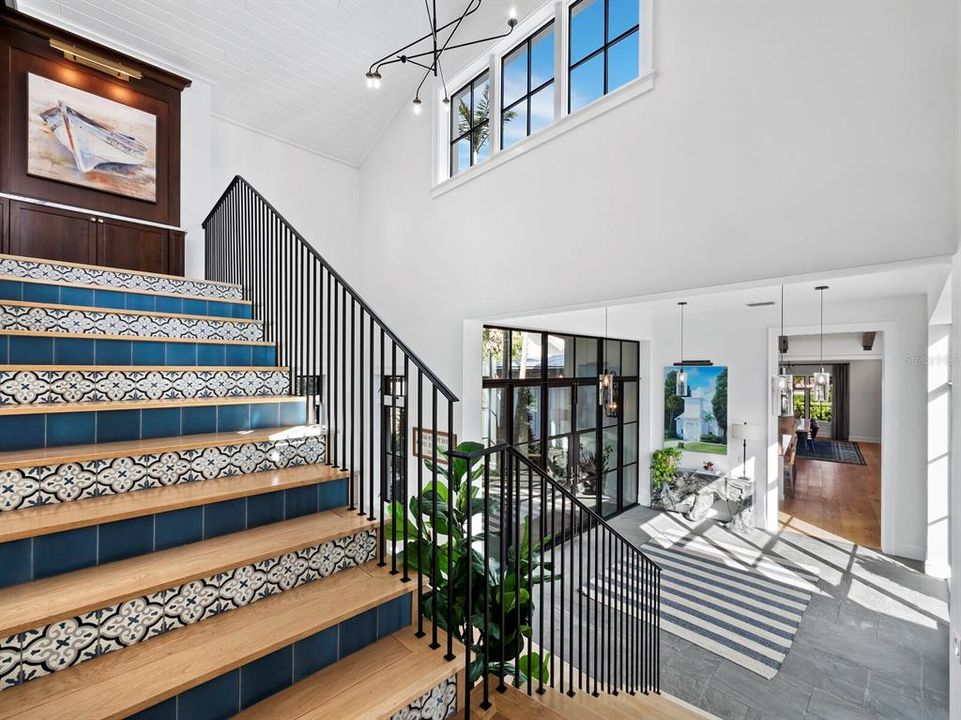 For Sale: $13,995,000 (8 beds, 9 baths, 8402 Square Feet)