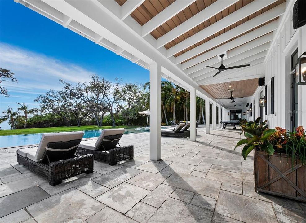 For Sale: $13,995,000 (8 beds, 9 baths, 8402 Square Feet)