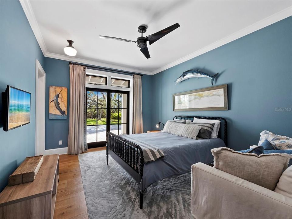 For Sale: $13,995,000 (8 beds, 9 baths, 8402 Square Feet)