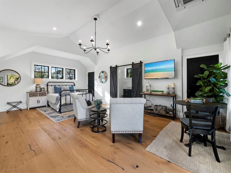 For Sale: $13,995,000 (8 beds, 9 baths, 8402 Square Feet)