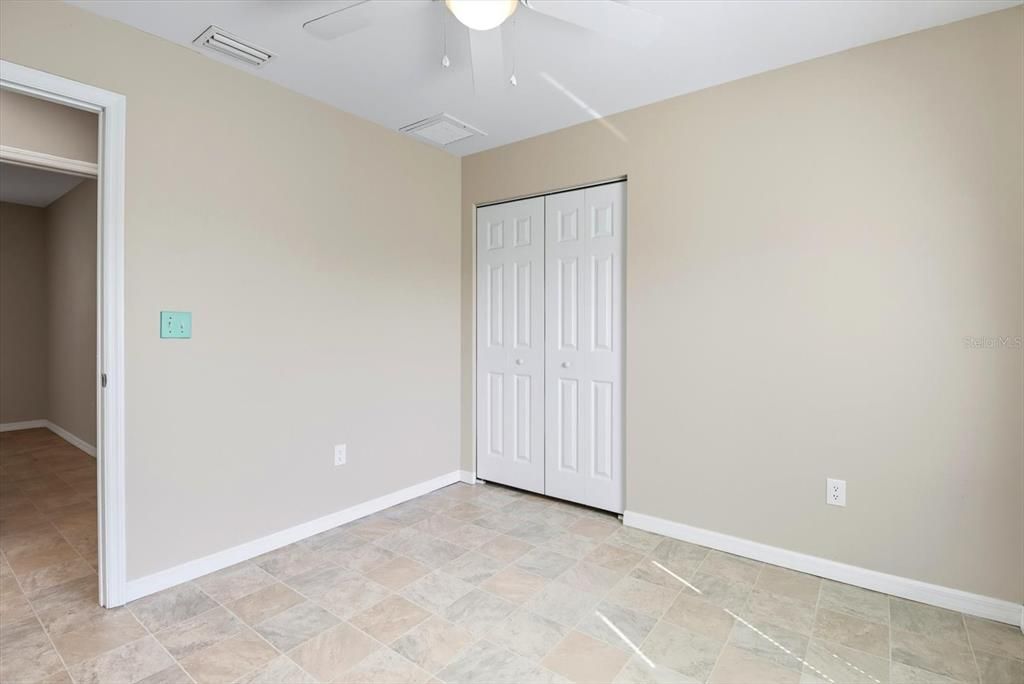 待售: $314,900 (4 贝兹, 2 浴室, 1492 平方英尺)