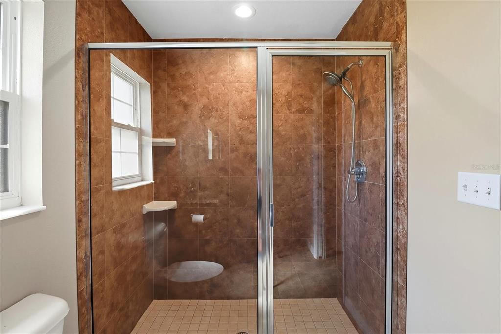 待售: $314,900 (4 贝兹, 2 浴室, 1492 平方英尺)