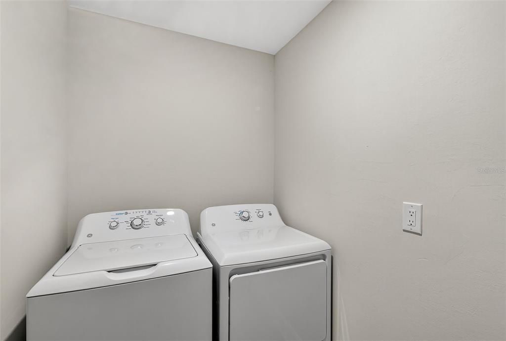 出租: $2,200 (3 贝兹, 2 浴室, 1534 平方英尺)