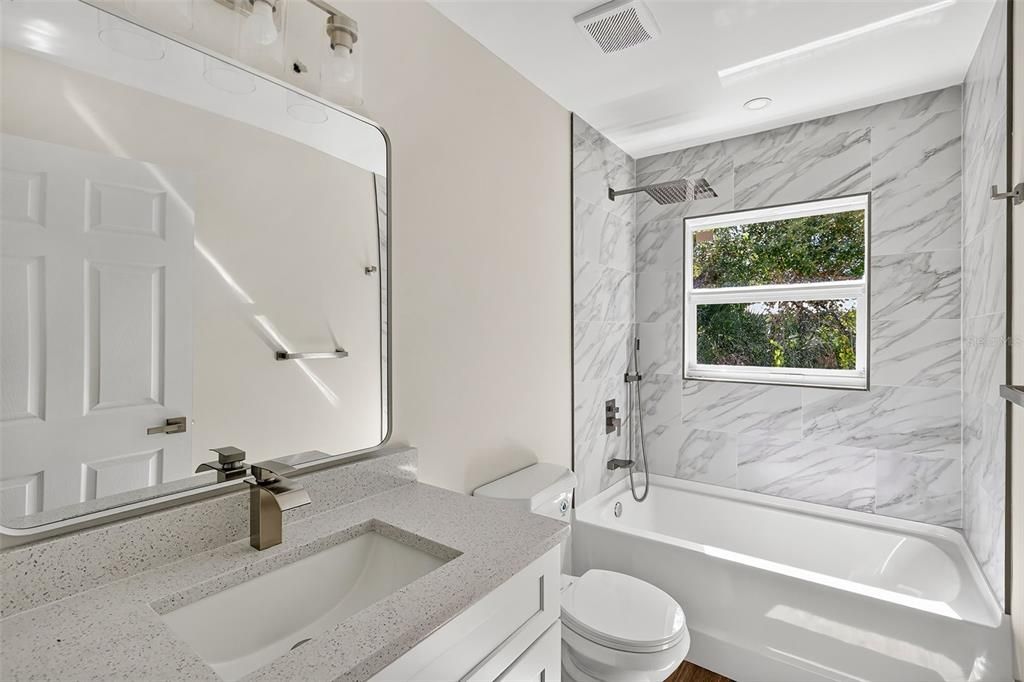 出租: $2,200 (3 贝兹, 2 浴室, 1534 平方英尺)