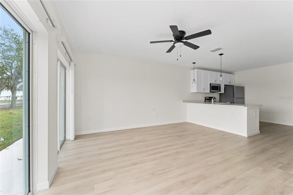 В аренду: $1,950 (3 спален, 2 ванн, 1148 Квадратных фут)