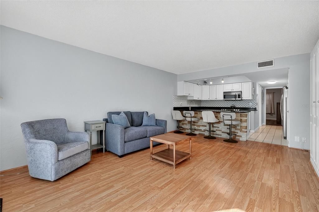 En Venta: $149,900 (1 camas, 1 baños, 590 Pies cuadrados)