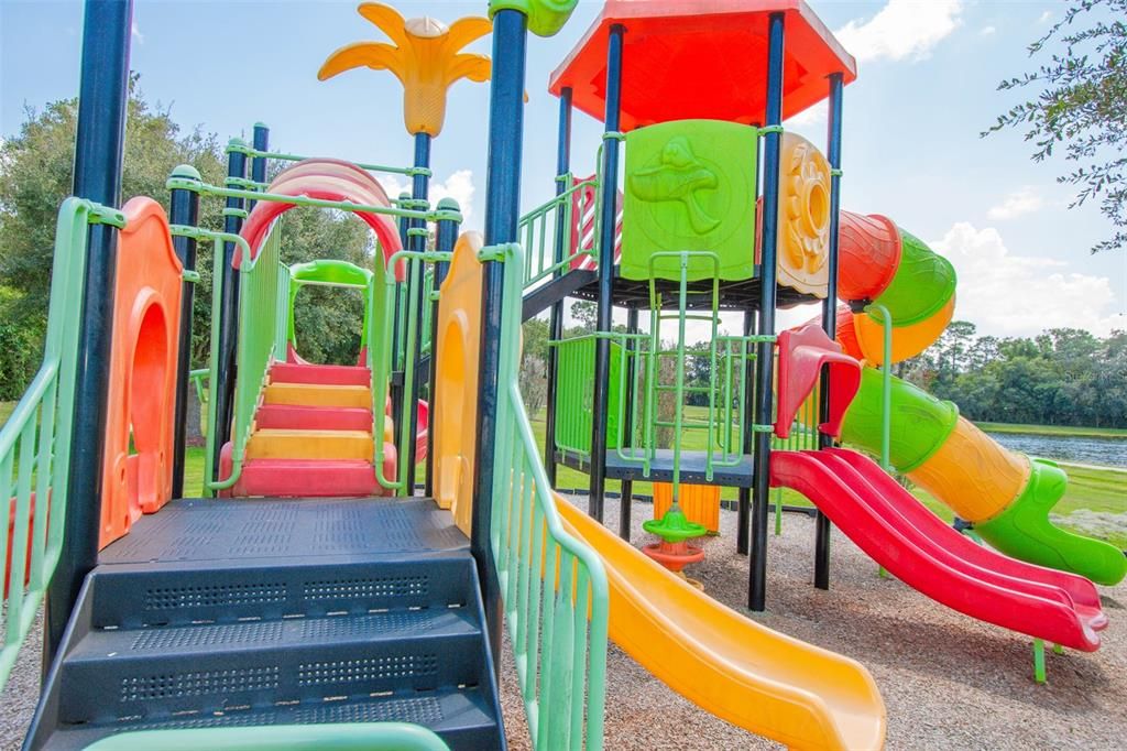 For Sale: $243,477 (3 beds, 2 baths, 1291 Square Feet)